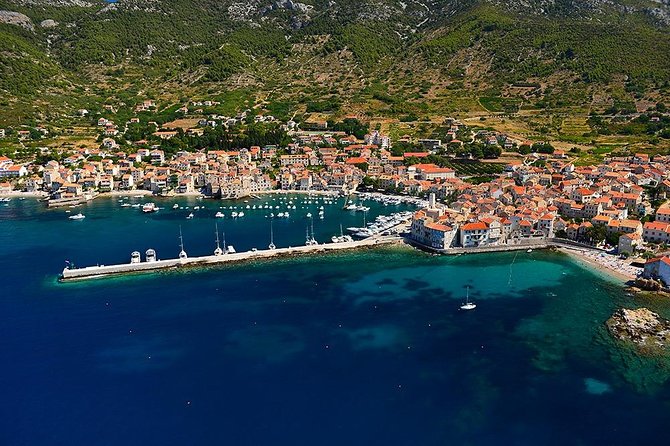 5 islands Private Boat Tour:Blue Cave,Hvar&Pakleni islands - Pakleni Islands: the 19-island set of cliffs in front of Hvar
