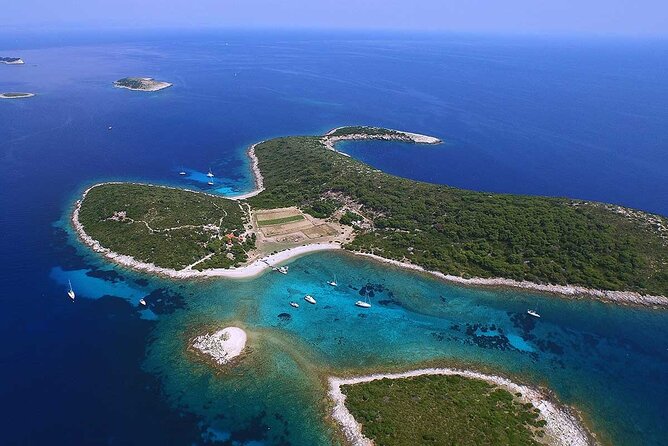 6 Island Hopping & Blue Mysteries: Shared Tour from Split - Ravnik’s Green Cave idea, and how to read the route