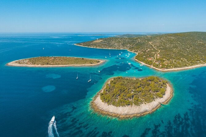 Adriatica Tour ( Blue Lagoon and Solta) from Trogir or Split - Split or Trogir, then a 9-hour rhythm on the water