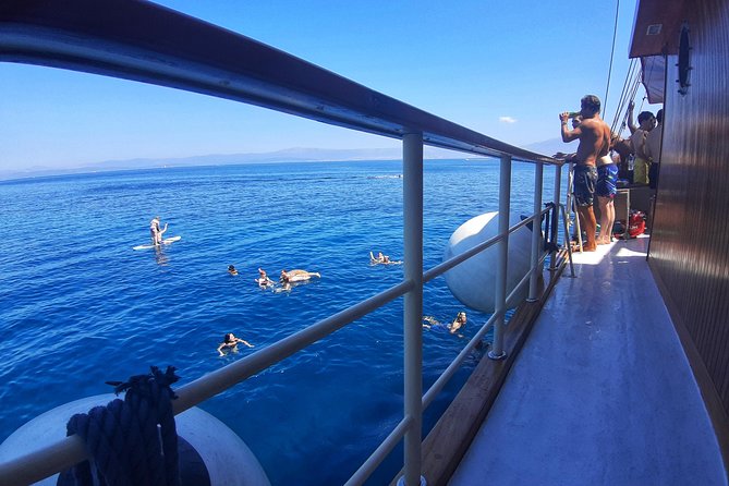 All Inclusive Brac and Solta islands swimming cruise - Getting on board: meeting the Polaris in Split port