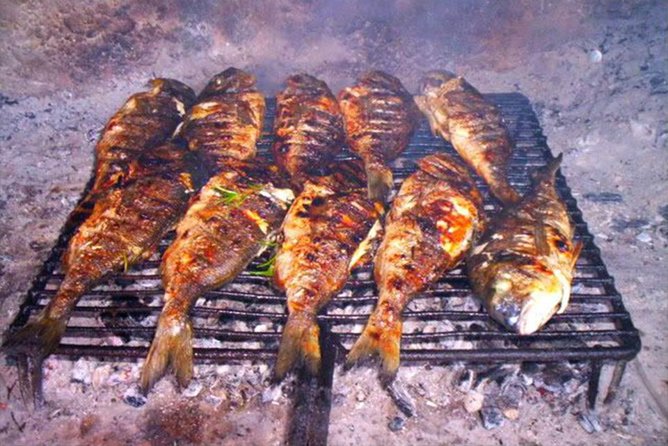 All-inclusive Gastro Blue Cave Tour from Split - Hvar time: good taste of the island, not enough for a full day