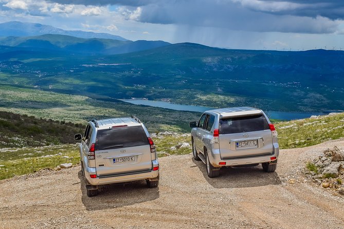 All-inclusive Horse riding & Jeep exploring - Trilj horseback riding by the Cetina River, with instructors ready for beginners