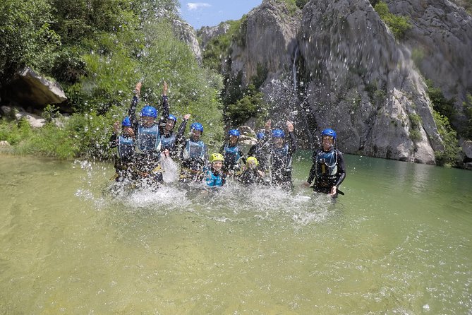 Basic Canyoning on Cetina river from Omis - The guides and the basics: what support you should expect