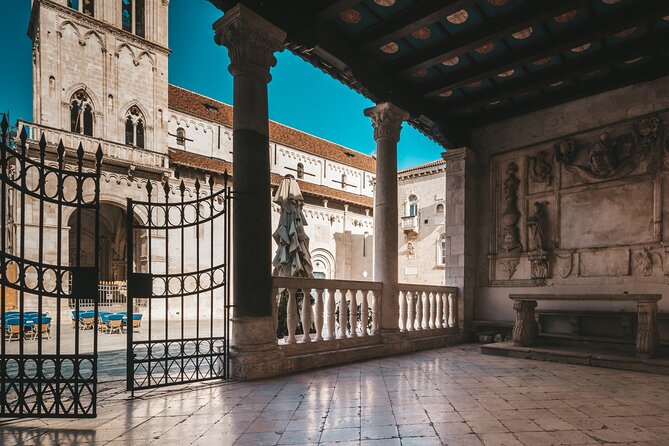 Best of Split & Trogir: Private VIP Tour with Local Guide - Gregory of Nin’s statue and the toe-worn tradition