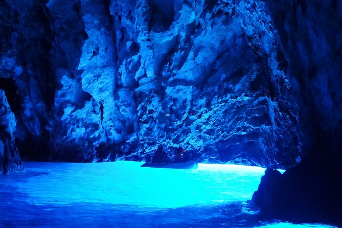 Blue cave and Hvar - 5 Islands speedboat tour from Split - Key highlights at a glance