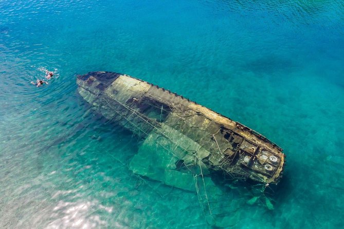Blue Cave,Blue Lagoon and Ship Wreck - unique private boat tour - Šolta shipwreck: the swim-and-explore finale