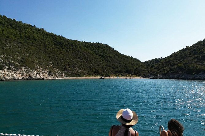 Blue Cave full day boat tour - Stiniva Cove: the smart photo stop, then straight to better water