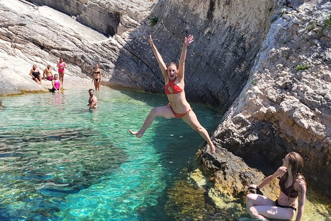Blue Cave & Hvar, 5 Islands Speedboat with Luxury Seats in Shade - Comfort and Convenience: Shade, Bluetooth Music, and Small-Group Energy