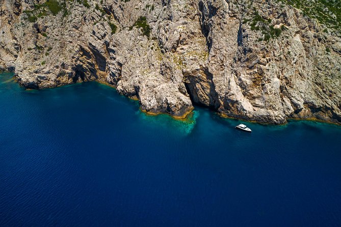 Blue Cave, Hvar and Five islands - Small-Group Tour From Split - Milna and the return cruise: finishing strong without rushing