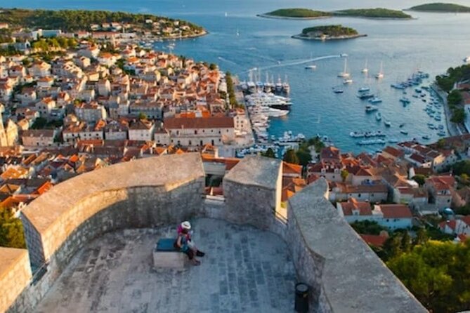 Blue Cave & Island Escape: A Unique 6-Island Adventure from Split - Hvar Town Lunch Break: What You Can Actually Do in 90 Minutes