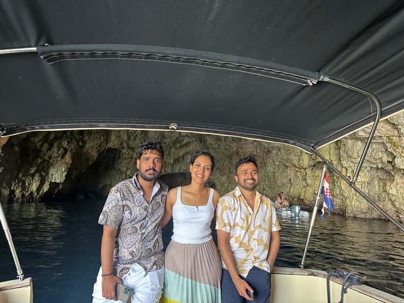 Blue Cave & Island-Hopping Tour with Snorkeling from Split - Stiniva Bay: the quiet beach break for swimming and snorkeling