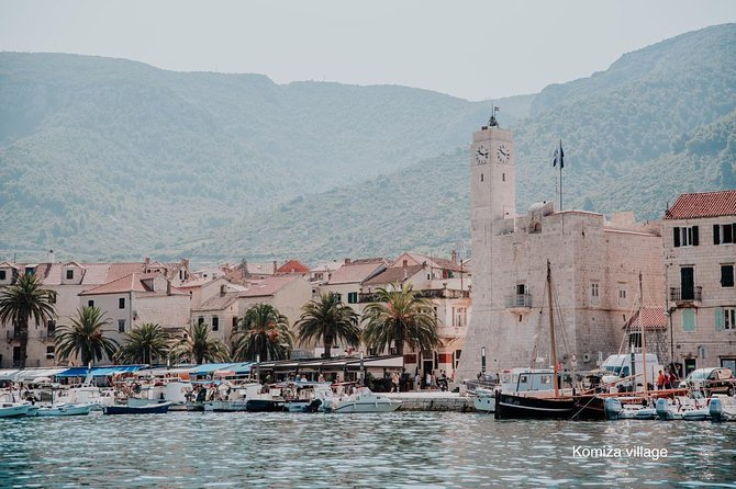 Blue cave, Mamma Mia and Hvar, 5 islands speedboat tour - Biševo and Komiža: the calm side of the day before the action