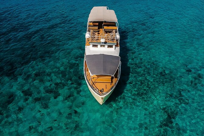Blue Lagoon and 3 Island Boat Tour with Food and Drinks Included - Meeting point on Split Riva, and what to do before you board