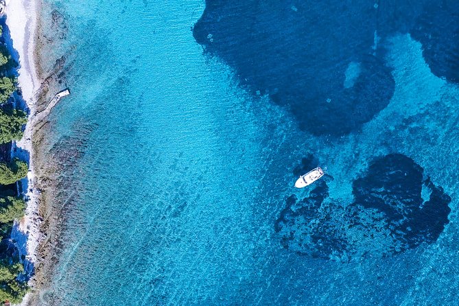 Blue Lagoon and Trogir Half Day Speedboat Tour from Split - On-board comfort details that make this tour feel premium
