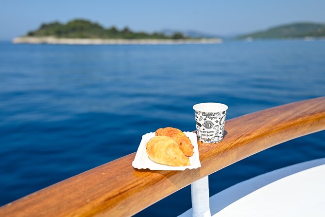 Blue Lagoon, Shipwreck, and Trogir with Lunch and Drink - Price and what $79.11 buys you in real terms