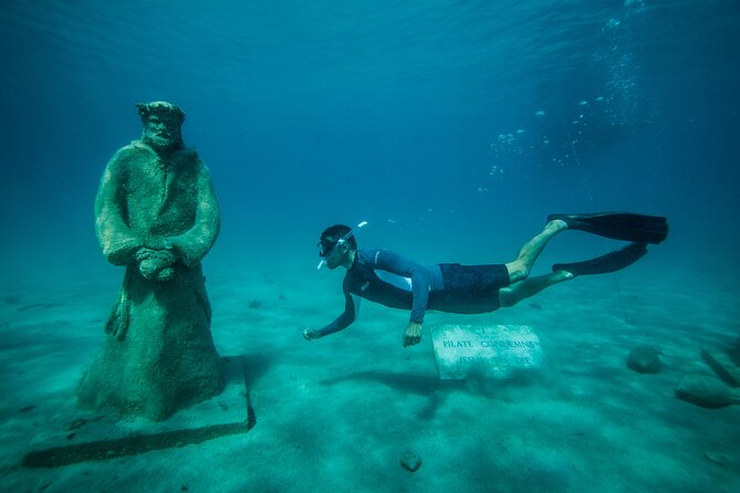 Blue Lagoon & Underwater Museum from Split with Lunch & Drinks - Underwater Museum time: the statues you can see, then swim with