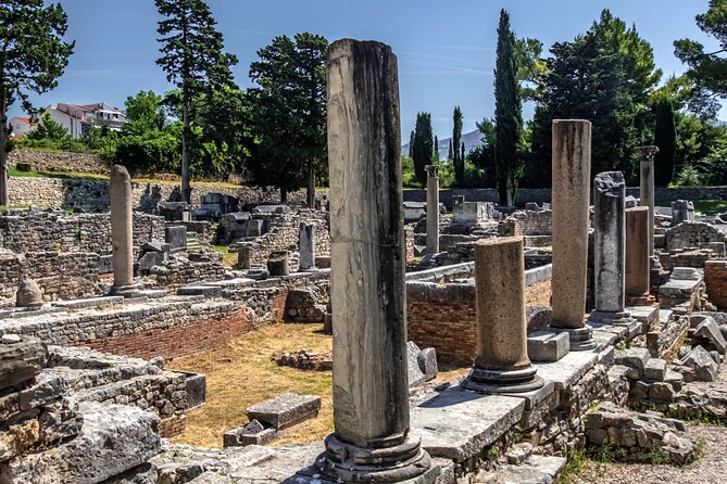 Blue line Tour with Salona - The route from Split makes Dalmatia feel close