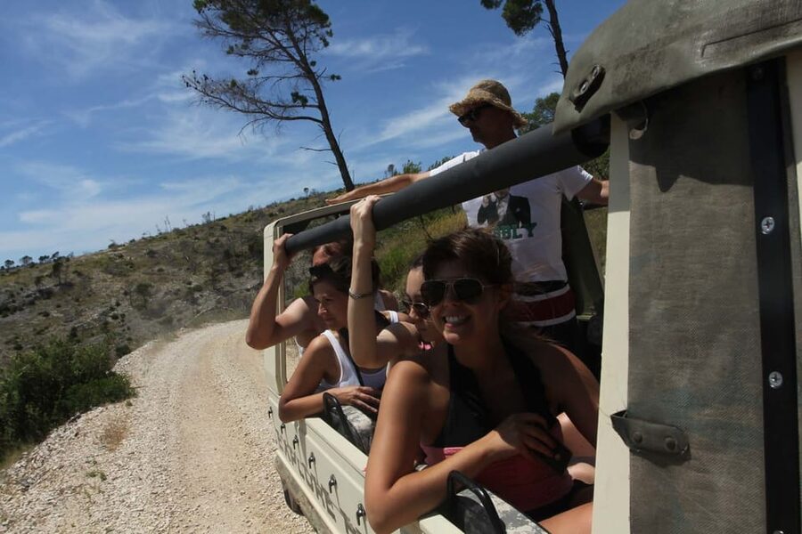 Brač: Island Exploration Tour by Four-Wheel Drive Jeep - Nerežišća and the curiosity stop you might otherwise miss