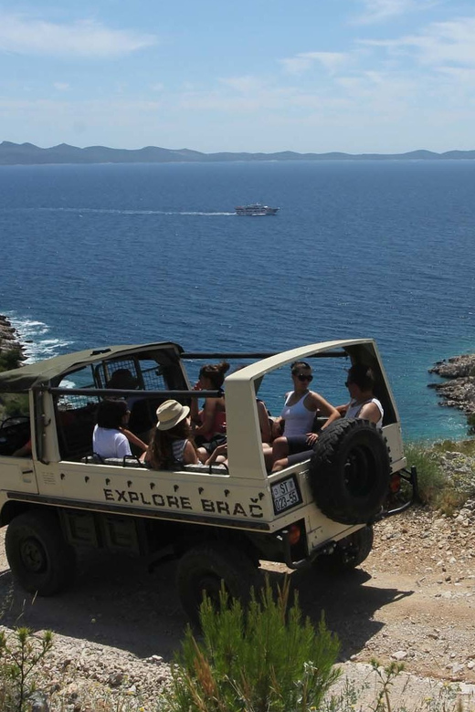 Brač: Island Exploration Tour by Four-Wheel Drive Jeep - Lunch on the hills above Milna: grilled food, wine, and a slow pace