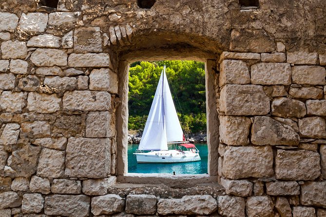 Brac Island One-Day Trip with the Sailboat Nana - Private Tour - Pučišća on Brac: White Limestone Town Time Without the Big-Tour Crowds