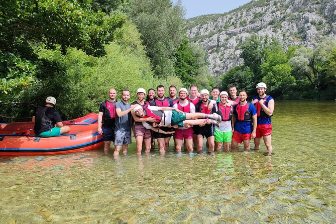 Cetina River Rafting Adventure with Expert Guides - Group size, guide support, and what a 2.5-hour run feels like