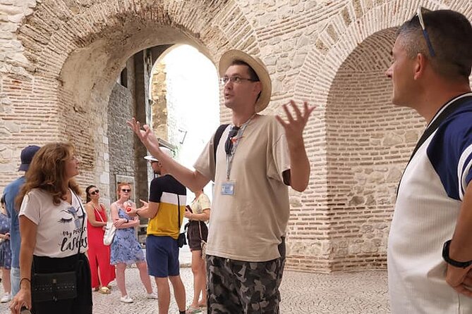 Chill Private Walking Tour of Diocletian's Palace - Triklinij, partial reconstruction that helps you picture the room