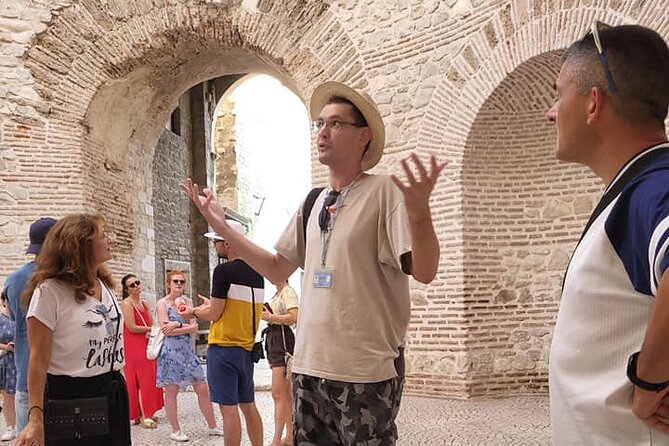 Chill Walking Tour of Diocletian's Palace - Stop 5: Triklinij partial reconstruction, seeing what is missing