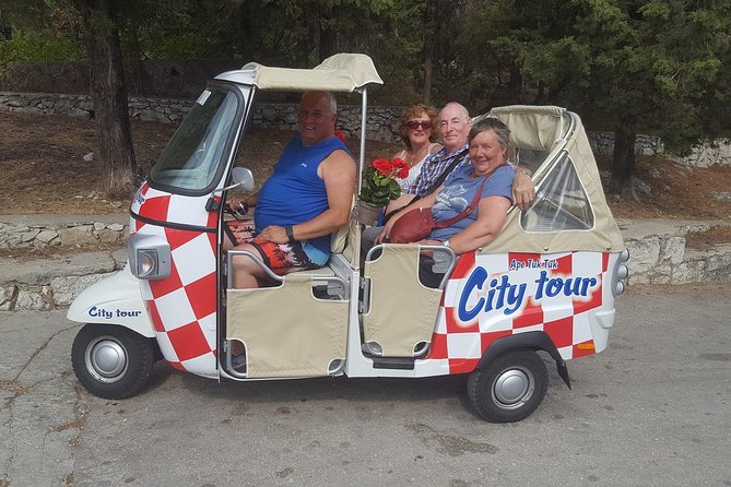 Classic Tuk Tuk City Tour Split - Obojena svjetlost beach and Kasjuni: coastline photo time that does not feel rushed