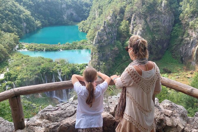 Day Trip to Plitvice lakes From Split - Pickup, minivan comfort, and the ride that sets the mood