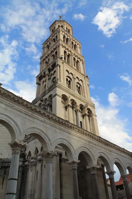 Diocletian's Palace and Old Town SMALL GROUP Walking Tour - Inside the palace walls: a guided route you can actually follow