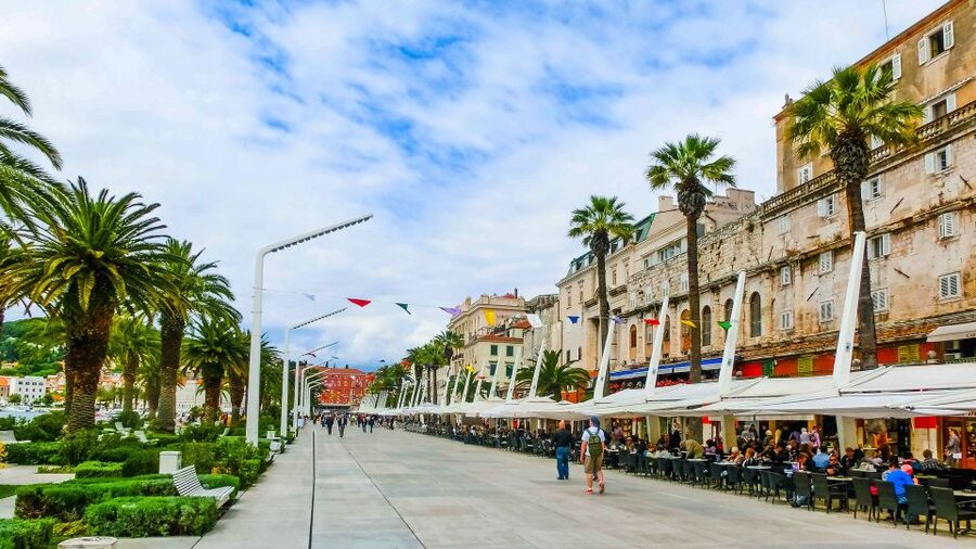 Discover The Old Town Split 1.5h walking Small group tour - Navigating the Old Town lanes: cafés, souvenir streets, and medieval atmosphere