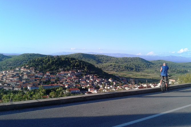 Electric bike - day rentals Split, Sinj - Stretch It: Ferry to Brac Island with Your E-Bike Day
