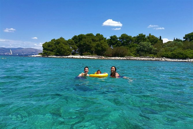 Escape from Split to Blue lagoon - Stop 3: Trogir UNESCO town, one hour of real context