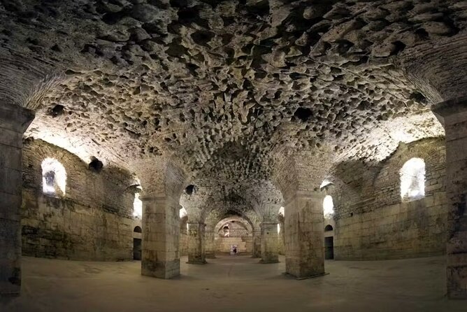 Evening Group Walking Tour - Split Old City Diocletian's Palace - Meeting points, route flow, and where the tour ends