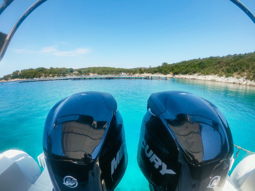 From Split: Blue Cave, Mamma Mia, Vis & Hvar 5-Island Tour - Hvar City for 2.5 hours: lunch, architecture time, and shopping