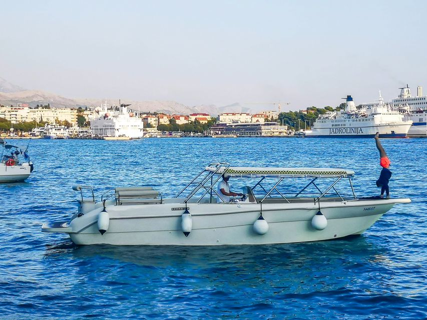 From Split: Blue Cave, Mamma Mia, Vis & Hvar 5-Island Tour - Photo stops on the way: those quick pauses still matter