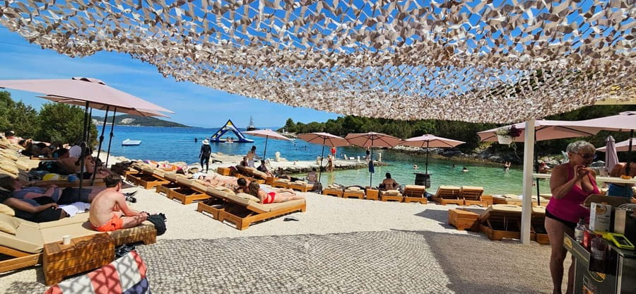 From Split: Blue Lagoon & Underwater Museum (Lunch & drinks) - From Split Riva to the first swim: why this day feels unhurried