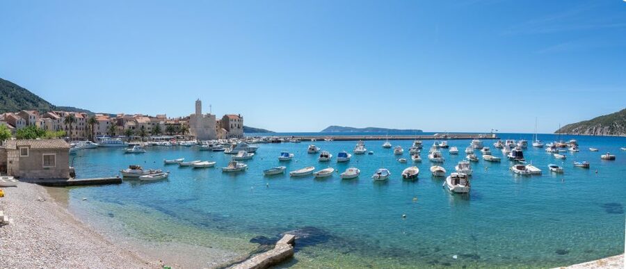 From Split, Croatia: Blue Cave & Hvar 5 Islands tour - Getting into the Blue Cave, tickets and timing you should plan for