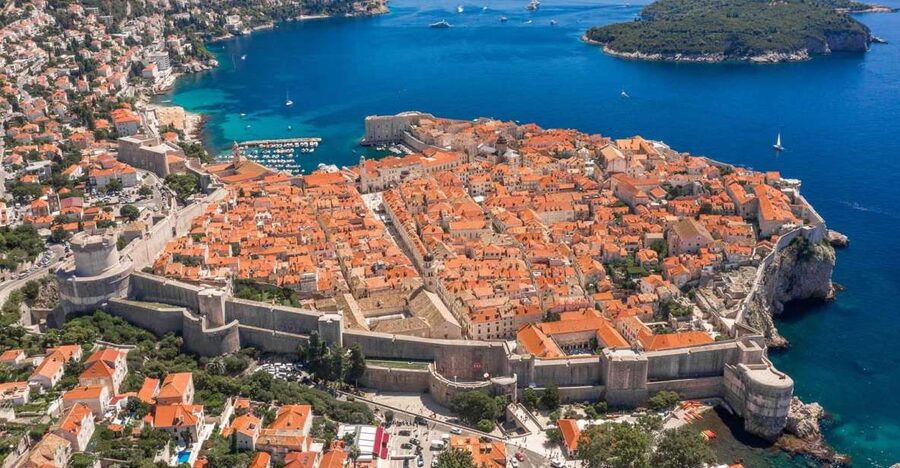 From Split: Dubrovnik Guided Day Trip - Split to Dubrovnik by air-conditioned bus, and why the timing matters