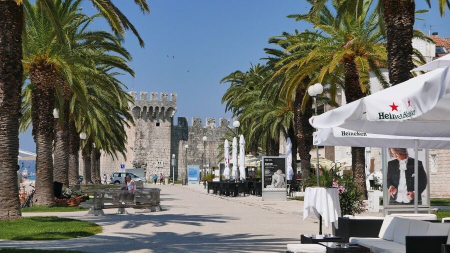 From Split: Half-Day Split & Trogir Small Group Guided Tour - Should you book this Split and Trogir small-group tour?
