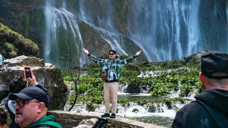 From Split: Plitvice Lakes Guided tour - Who should book this tour from Split