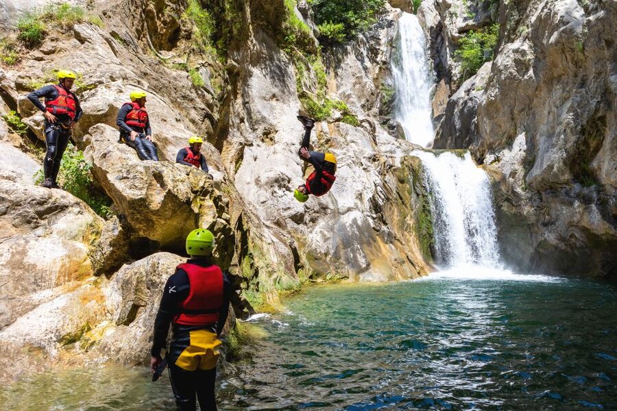 From Split/Šestanovac: Extreme Canyoning on Cetina River - Who should book this Cetina extreme canyoning day