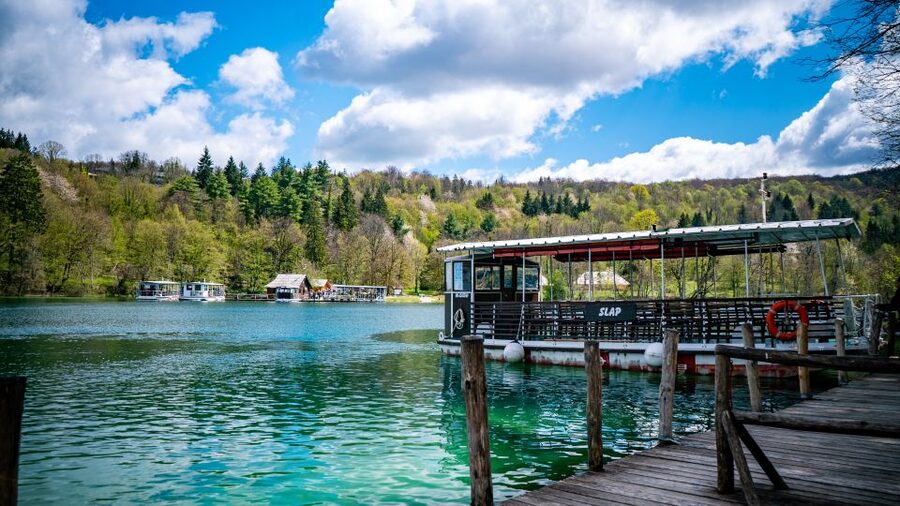 From Split/Trogir/Omiš: Plitvice Lakes Guided Group Tour - What to bring, what to wear, and how to stay comfortable