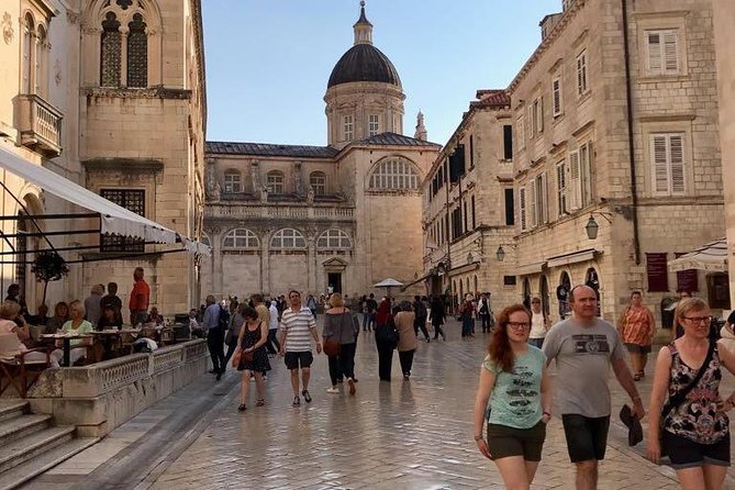 From Split/Trogir:Private Dubrovnik guided tour with stop in Ston - Stradun to the main landmarks: what your guide helps you notice