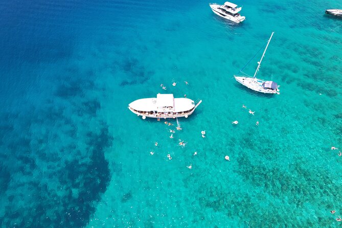 Full Day Boat Tour, Blue Lagoon and Šolta with lunch&drinks - The basic idea: two swim stops, one island day from Split
