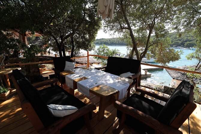 Full-Day Hvar & Pakleni Islands Speedboat Private Tour from Split - Split meeting point: start your day with less hassle