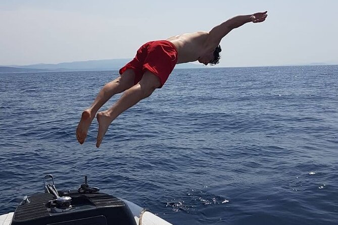 Full-Day Private Boat Tour to Golden Horn, Hvar & Pakleni Islands - The practical flow of a 10-hour sea day