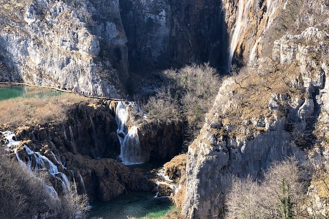 Full-Day Private Plitvice Lakes National Park roundtrip transfer from Split - Weather, schedule changes, and flexibility you can expect