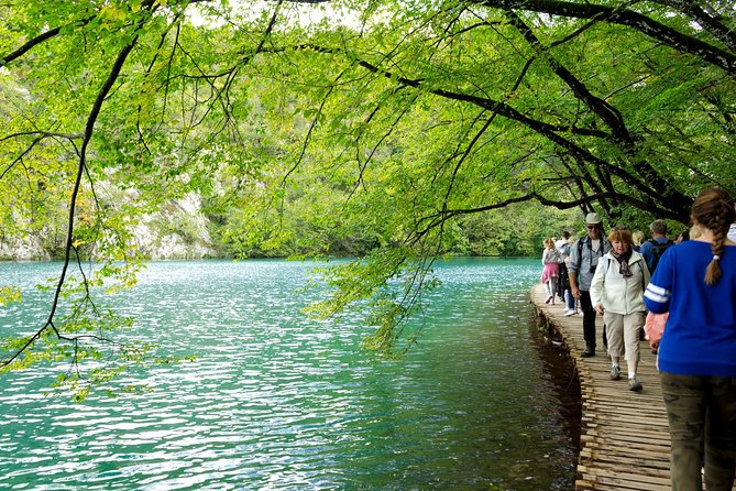Full-Day Private Plitvice Lakes National Park Tour from Split - Veliki Slap: the 20-minute plan for a 78 m waterfall