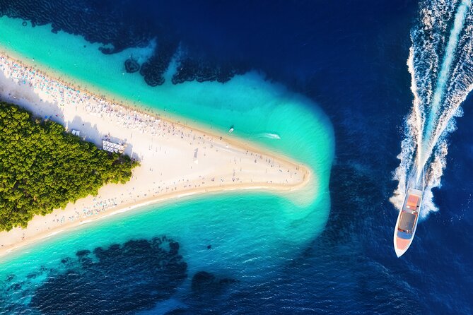 Full-Day PRIVATE Tour to ZLATNI RAT & HVAR - Snorkeling gear, jackets, towels, and that onboard shower